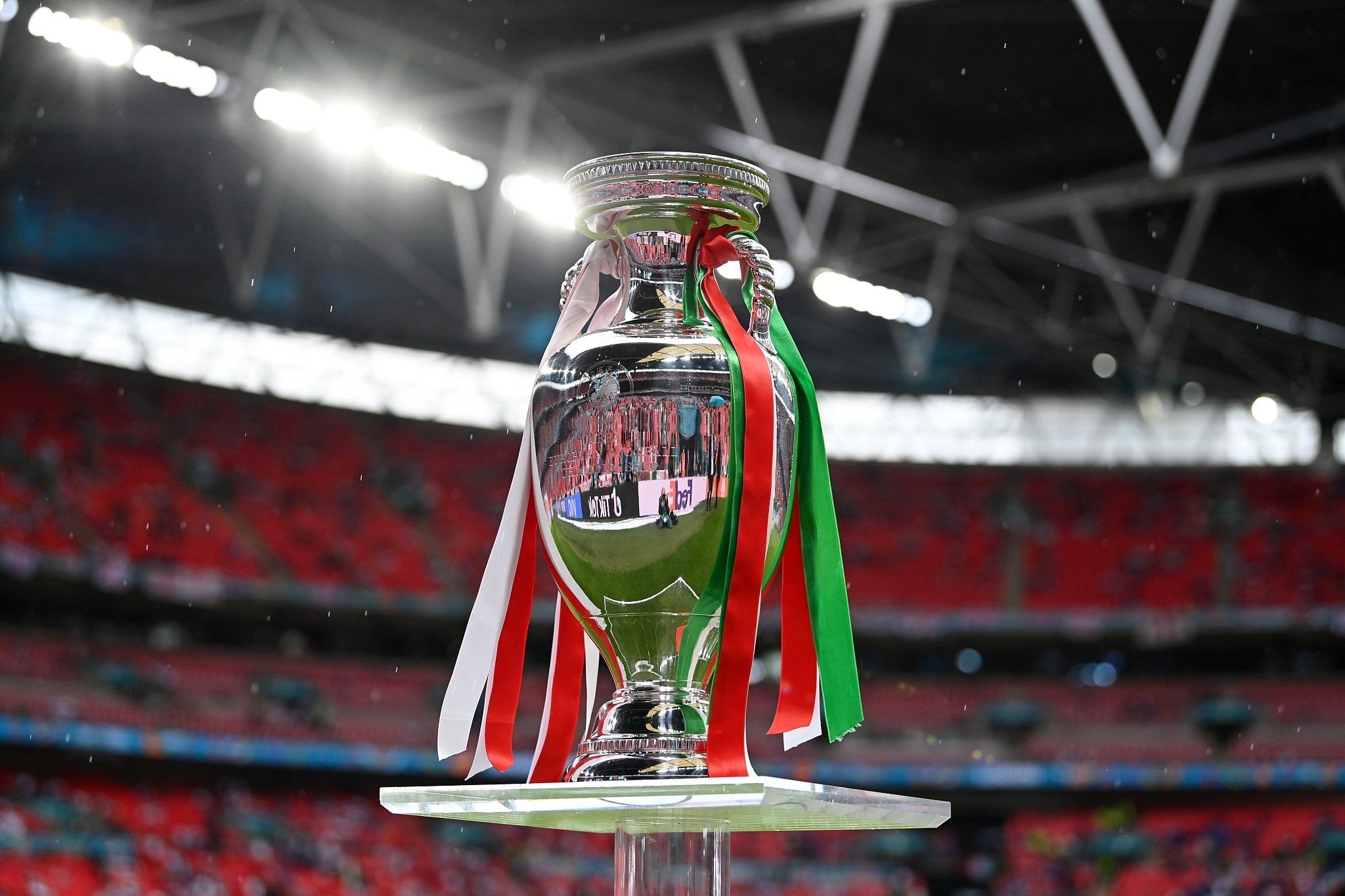 龙虎棋牌-西班牙队取得重要胜利，实力备受肯定(西班牙队取得重要胜利,实力备受肯定的影响)